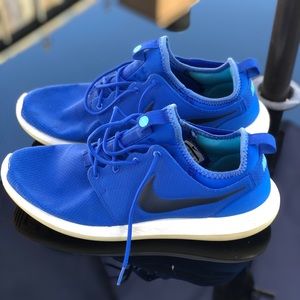 Nike Men’s Roshe 2